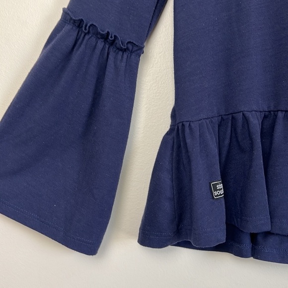 💛 Simply Southern Navy Blue Long Sleeve Ruffle Top Size S - Picture 2 of 8